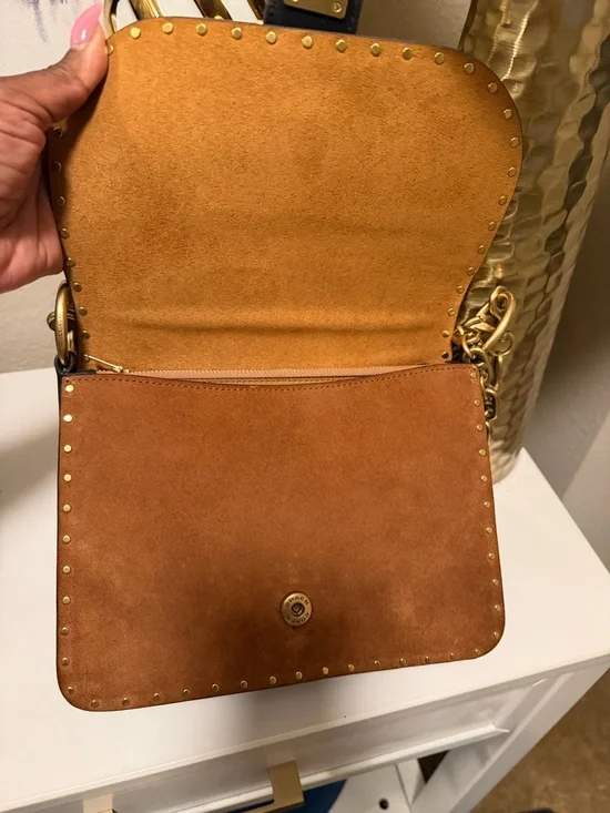 Like New Coach Beat Shoulder Bag - Picture 8 of 11
